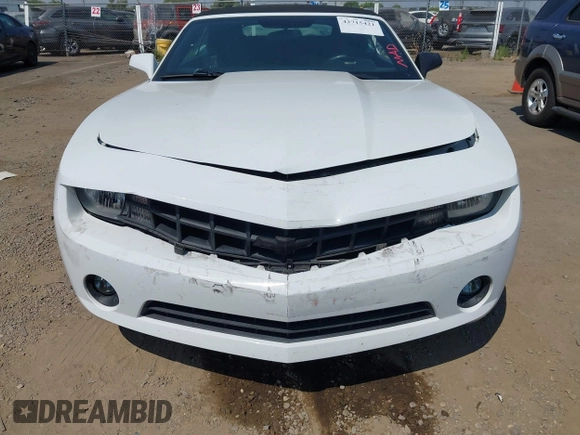 2011 Chevrolet Camaro 1LT z VIN 2G1FB3DDXB9197294, wystawiony jako IAAI lot #42715421 z przebiegiem 100 981 mil mil oraz . Historia ofert i sprzedaży dostępna na DreamBid. Obrazek 6.