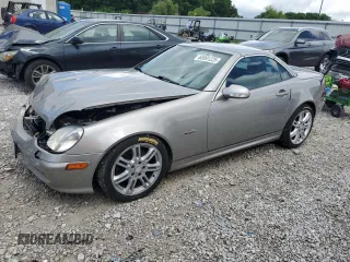 2004 Mercedes-Benz SLK 230/320 with VIN WDBKK65F64F307726, listed as a Copart auction lot 63091225 with 104,240 mi miles and Salvage title. Bid and sale history available at DreamBid. Image 1.