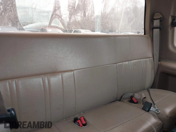 1997 Ford F-150 с VIN 1FTDX08W4VKD39667, выставлен на аукционе IAAI как лот 41537371 с пробегом 300 671 миль миль и . История ставок и продаж доступна на DreamBid. Изображение 8.