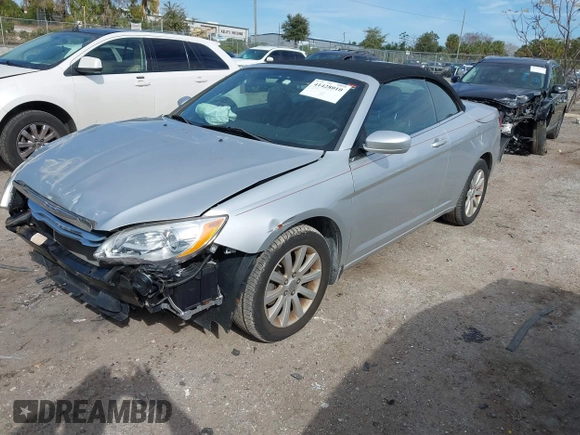 2011 Chrysler 200 Touring with VIN 1C3BC2EB2BN532527, listed as a IAAI auction lot 41428010 with 85,968 mi miles. Bid and sale history available at carsss.com. Image 18.