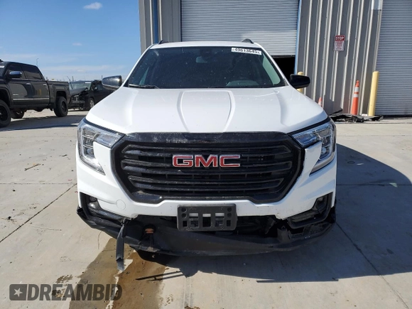 2024 GMC Terrain SLT z VIN 3GKALPEG7RL393252, wystawiony jako Copart lot #49613645 z przebiegiem 12 646 mil mil oraz Szkoda całkowita • Salvage title. Historia ofert i sprzedaży dostępna na DreamBid. Obrazek 5.