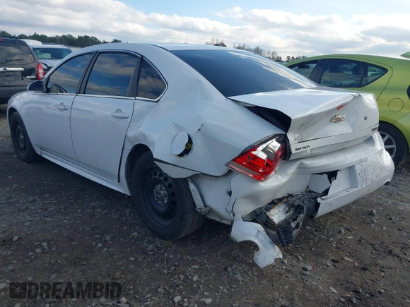 2013 Chevrolet Impala Police z VIN 2G1WD5E38D1124003, wystawiony jako IAAI lot #41231039 z przebiegiem 172 366 mil mil oraz . Historia ofert i sprzedaży dostępna na DreamBid. Obrazek 3.