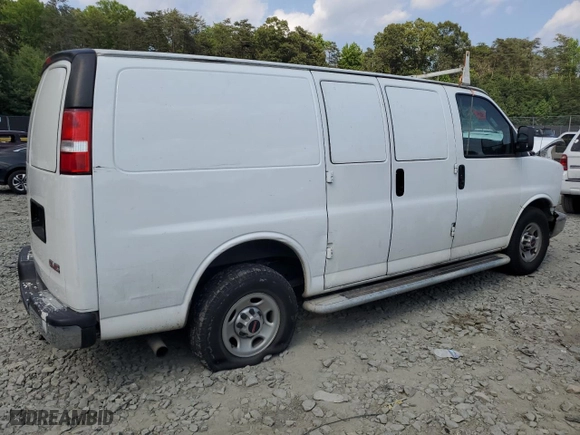 2017 GMC Savana Cargo Van with VIN 1GTW7AFF1H1908339, listed as a Copart auction lot 58879394 with 93,372 mi miles and Salvage Title. Bid and sale history available at carsss.com. Image 3.