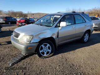2000 Lexus RX 300 with VIN JT6HF10U5Y0162025, listed as a Copart auction lot 79599934 with 140,298 mi miles and Salvage Title. Bid and sale history available at carsss.com. Image 1.