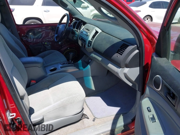 2008 Toyota Tacoma z VIN 5TETX22N28Z478591, wystawiony jako IAAI lot #42465031 z przebiegiem 141 529 mil mil oraz . Historia ofert i sprzedaży dostępna na DreamBid. Obrazek 5.