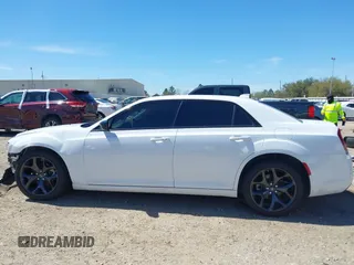 2023 Chrysler 300 Touring with VIN 2C3CCAAGXPH664953, listed as a IAAI auction lot 41714485 with 15,072 mi miles and . Bid and sale history available at DreamBid. Image 15.