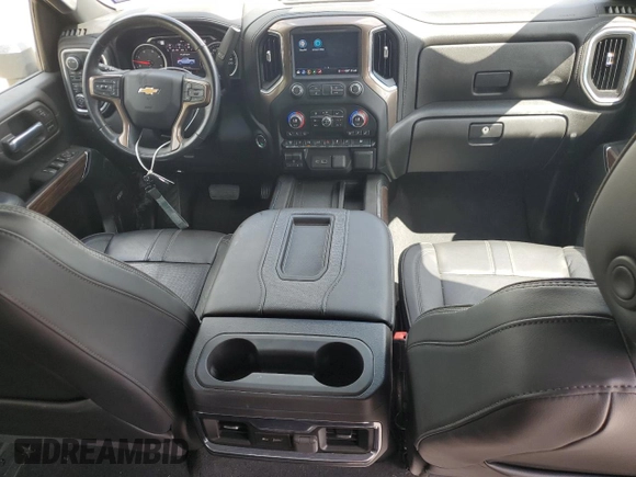 2022 Chevrolet Silverado 3500HD High Country with VIN 1GC4YVEY5NF280556, listed as a Copart auction lot 67739984 with 47,540 mi miles and Clean Title. Bid and sale history available at carsss.com. Image 8.
