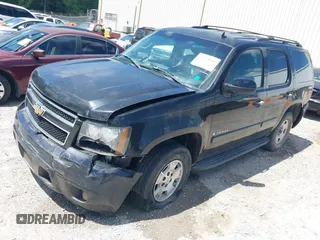 2008 Chevrolet Tahoe 1LT with VIN 1GNFC13098R125886, listed as a IAAI auction lot 42739949 with Not provided miles and . Bid and sale history available at DreamBid. Image 2.