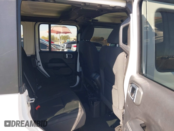 2020 Jeep Wrangler Unlimited Sahara with VIN 1C4HJXEN5LW277208, listed as a IAAI auction lot 41640906 with 61,774 mi miles. Bid and sale history available at carsss.com. Image 8.