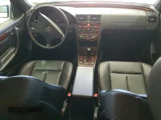 2000 Mercedes-Benz C 230 Kompressor with VIN WDBHA24G8YA838929, listed as a Copart auction lot 47300555 with Not Provided miles and Clean Title. Bid and sale history available at carsss.com. Image 8.