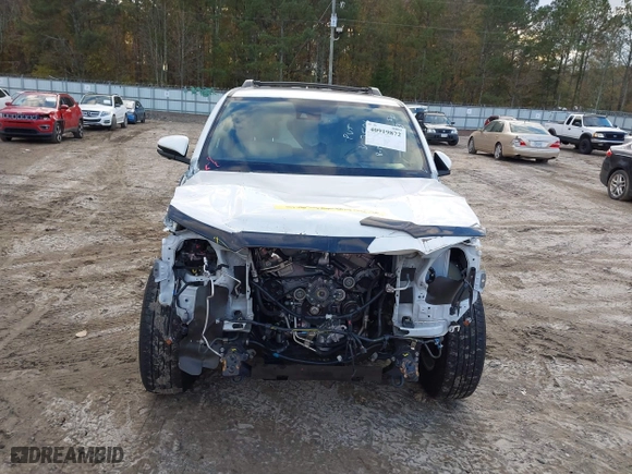 2022 Toyota 4Runner SR5 Premium with VIN JTENU5JR9N6042526, listed as a IAAI auction lot 40919872 with 37,404 mi miles. Bid and sale history available at carsss.com. Image 6.