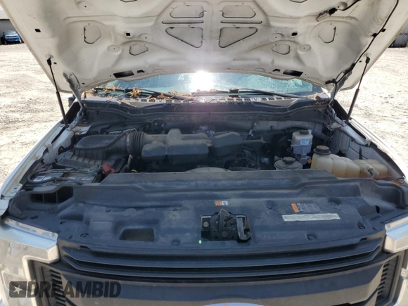 2018 Ford F-250 XL z VIN 1FTBF2A62JEC19911, wystawiony jako Copart lot #58555025 z przebiegiem 228 433 mil mil oraz Szkoda całkowita • Salvage title. Historia ofert i sprzedaży dostępna na DreamBid. Obrazek 11.