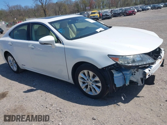 2013 Lexus ES 300h with VIN JTHBW1GG2D2007198, listed as a IAAI auction lot 42051431 with 235,480 mi miles and . Bid and sale history available at DreamBid. Image 1.