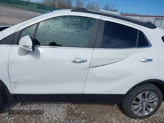2019 Buick Encore Preferred with VIN KL4CJESB8KB909563, listed as a IAAI auction lot 41764126 with 61,391 mi miles. Bid and sale history available at carsss.com. Image 18.