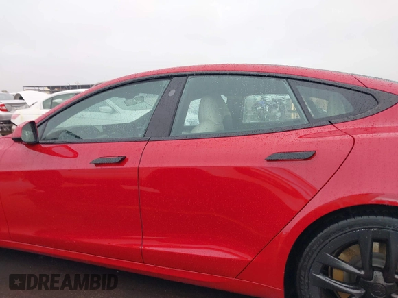 2022 Tesla Model S Plaid z VIN 5YJSA1E61NF485055, wystawiony jako IAAI lot #41751134 z przebiegiem Nie podano mil oraz . Historia ofert i sprzedaży dostępna na DreamBid. Obrazek 14.