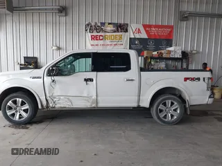 2015 Ford F-150 XLT z VIN 1FTEW1EF0FFB70257, wystawiony jako IAAI lot #42084443 z przebiegiem 123 351 mil mil oraz . Historia ofert i sprzedaży dostępna na DreamBid. Obrazek 14.