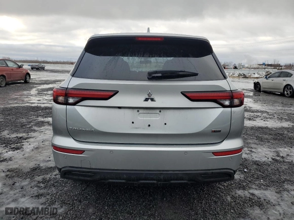 2024 Mitsubishi Outlander ES with VIN JA4J4UA8XRZ608454, listed as a Copart auction lot 85493204 with 66,225 mi miles and Clean Title. Bid and sale history available at carsss.com. Image 6.