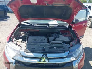 2018 Mitsubishi Outlander ES with VIN JA4AD2A33JZ040254, listed as a IAAI auction lot 42044855 with 141,230 mi miles and . Bid and sale history available at DreamBid. Image 10.