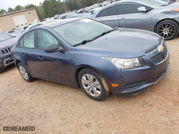 2014 Chevrolet Cruze LS with VIN 1G1PA5SHXE7190912, listed as a IAAI auction lot 41936724 with 100,924 mi miles. Bid and sale history available at carsss.com. Image 1.