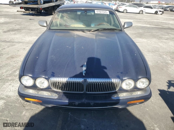 2002 Jaguar XJ VDP with VIN SAJDA24C52LF42702, listed as a Copart auction lot 41927545 with 0 mi miles and Salvage Title. Bid and sale history available at carsss.com. Image 5.