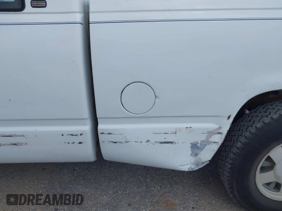 1998 Chevrolet Silverado 1500 with VIN 1GCEC19M7WE151745, listed as a IAAI auction lot 42161857 with 203,640 mi miles and . Bid and sale history available at DreamBid. Image 6.