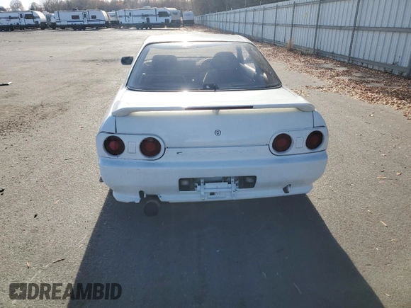 1989 Nissan Skyline z VIN HCR32034297, wystawiony jako Copart lot #79498714 z przebiegiem 125 635 mil mil oraz Czysty tytuł • Clean title. Historia ofert i sprzedaży dostępna na DreamBid. Obrazek 6.