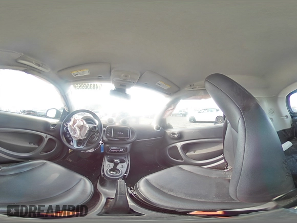 2016 Smart fortwo Passion z VIN WMEFJ5DA4GK141225, wystawiony jako Copart lot #48356965 z przebiegiem 65 928 mil mil oraz Szkody całkowita. Historia ofert i sprzedaży dostępna na DreamBid. Obrazek 13.