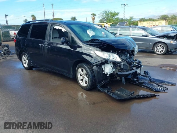 2020 Toyota Sienna LE Auto Access Seat with VIN 5TDKZ3DC0LS034445, listed as a IAAI auction lot 41445270 with 37,881 mi miles. Bid and sale history available at carsss.com. Image 1.
