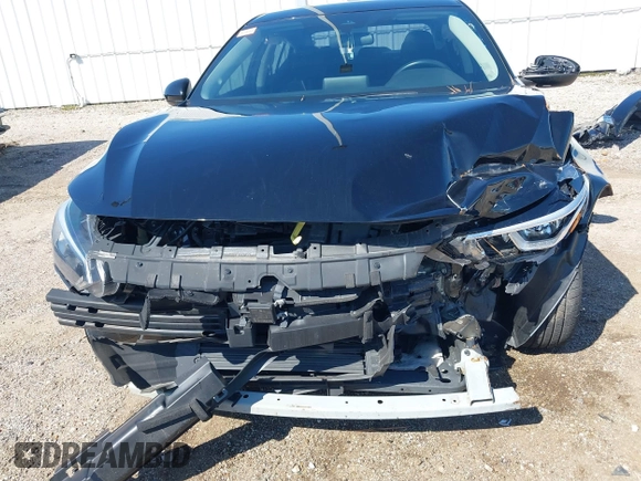 2021 Nissan Sentra SV with VIN 3N1AB8CV8MY310528, listed as a IAAI auction lot 41633245 with 20,388 mi miles and . Bid and sale history available at DreamBid. Image 6.