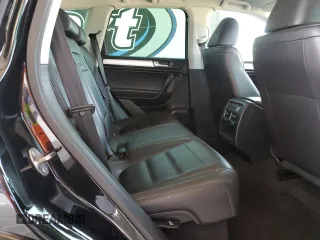 2013 Volkswagen Touareg Lux with VIN WVGEF9BPXDD001489, listed as a Copart auction lot 55898945 with 96,477 mi miles and Clean Title. Bid and sale history available at DreamBid. Image 10.