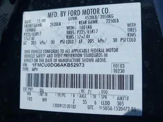 2010 Ford Escape XLT with VIN 1FMCU0DG6AKB52973, listed as a IAAI auction lot 41966024 with 137,774 mi miles. Bid and sale history available at carsss.com. Image 9.
