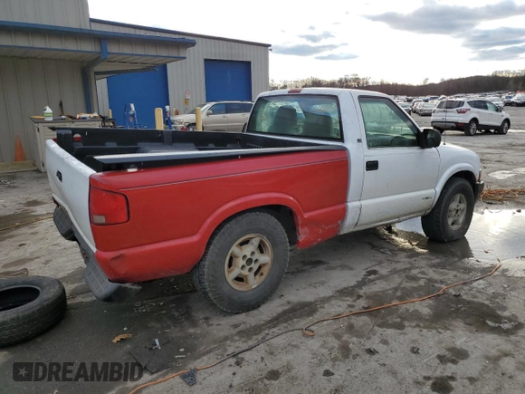 1998 Chevrolet S-10 with VIN 1GCCS14X4WK160271, listed as a Copart auction lot 80284274 with 276,924 mi miles and Salvage Title. Bid and sale history available at carsss.com. Image 3.