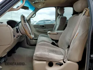 2002 Ford F-150 XL z VIN 1FTRX17W62KB68140, wystawiony jako Copart lot #54826645 z przebiegiem 259 227 mil mil oraz Szkoda całkowita • Salvage title. Historia ofert i sprzedaży dostępna na DreamBid. Obrazek 7.