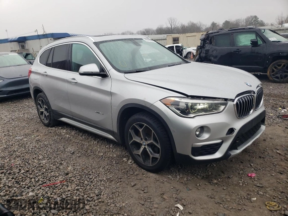 2018 BMW X1 xDrive28i with VIN WBXHT3C36J5F90135, listed as a Copart auction lot 43766955 with 76,530 mi miles and Salvage Title. Bid and sale history available at carsss.com. Image 4.