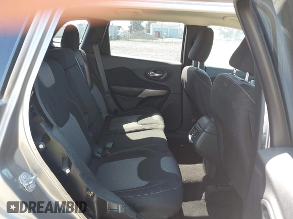 2017 Jeep Cherokee Sport with VIN 1C4PJMAB1HW584727, listed as a IAAI auction lot 42030824 with 147,527 mi miles and . Bid and sale history available at DreamBid. Image 8.