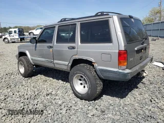 2000 Jeep Cherokee z VIN 1J4FF48S9YL220831, wystawiony jako Copart lot #54304615 z przebiegiem Nie podano mil oraz Szkoda całkowita • Salvage title. Historia ofert i sprzedaży dostępna na DreamBid. Obrazek 2.