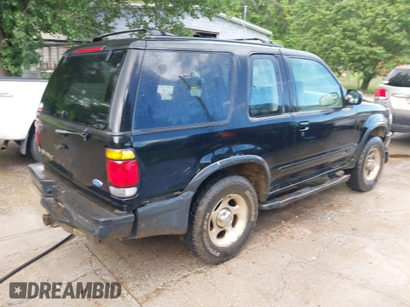 1997 Ford Explorer z VIN 1FMCU24X6VUC49032, wystawiony jako IAAI lot #42238646 z przebiegiem 241 012 mil mil oraz . Historia ofert i sprzedaży dostępna na DreamBid. Obrazek 4.