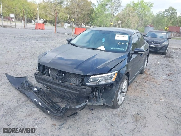 2017 Volkswagen Passat 1.8T SE w/Technology with VIN 1VWGT7A37HC067306, listed as a IAAI auction lot 41946439 with 68,889 mi miles. Bid and sale history available at carsss.com. Image 2.