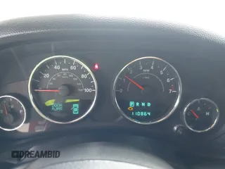 2012 Jeep Wrangler Unlimited Sport z VIN 1C4BJWDG3CL207291, wystawiony jako IAAI lot #42211454 z przebiegiem 110 864 mil mil oraz . Historia ofert i sprzedaży dostępna na DreamBid. Obrazek 7.