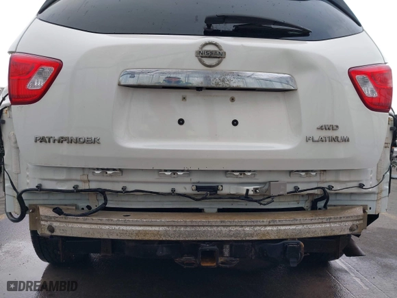 2017 Nissan Pathfinder S with VIN 5N1DR2MM6HC660212, listed as a IAAI auction lot 41905628 with 123,669 mi miles. Bid and sale history available at carsss.com. Image 19.