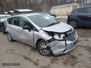 2015 Nissan Versa Note S with VIN 3N1CE2CP5FL405319, listed as a IAAI auction lot 41357912 with 133,073 mi miles. Bid and sale history available at carsss.com. Image 1.