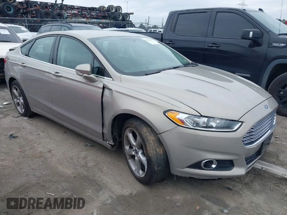 2015 Ford Fusion SE with VIN 3FA6P0H7XFR220297, listed as a IAAI auction lot 41543881 with 90,309 mi miles. Bid and sale history available at carsss.com. Image 1.