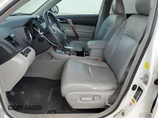 2011 Toyota Highlander Limited с VIN 5TDDK3EH9BS066915, выставлен на аукционе Copart как лот 55196985 с пробегом 210 749 миль миль и Списание • Salvage title. История ставок и продаж доступна на DreamBid. Изображение 7.