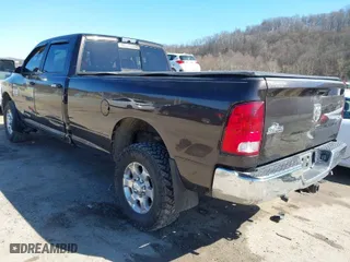 2017 Ram 2500 Big Horn with VIN 3C6UR5JJ3HG500437, listed as a IAAI auction lot 41758605 with 71,775 mi miles. Bid and sale history available at carsss.com. Image 3.