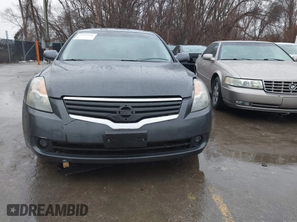 2008 Nissan Altima 2.5 with VIN 1N4AL21E58N408130, listed as a IAAI auction lot 41697109 with 229,544 mi miles. Bid and sale history available at carsss.com. Image 6.