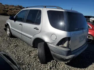 1998 Mercedes-Benz M-Class with VIN 4JGAB54E5WA035441, listed as a Copart auction lot 78328944 with 203,303 mi miles and Salvage Title. Bid and sale history available at carsss.com. Image 2.