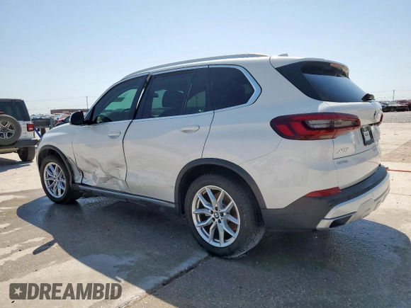 2022 BMW X5 xDrive40i with VIN 5UXCR6C0XN9K68069, listed as a Copart auction lot 52612385 with Not provided miles and Clean title. Bid and sale history available at DreamBid. Image 2.