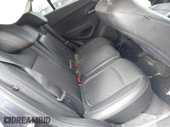 2018 Chevrolet Trax LT with VIN 3GNCJPSB6JL416227, listed as a IAAI auction lot 41954191 with 58,076 mi miles and . Bid and sale history available at carsss.com. Image 8.