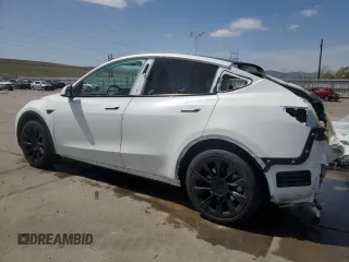 2022 Tesla Model Y Long Range with VIN 7SAYGDEE0NF436885, listed as a Copart auction lot 52101735 with 35,799 mi miles and Salvage Title. Bid and sale history available at carsss.com. Image 2.