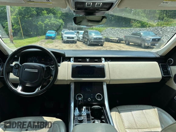 2019 Land Rover Range Rover Sport HSE with VIN SALWR2RV4KA426807, listed as a Copart auction lot 61027315 with 83,710 mi miles and Clean title. Bid and sale history available at DreamBid. Image 6.